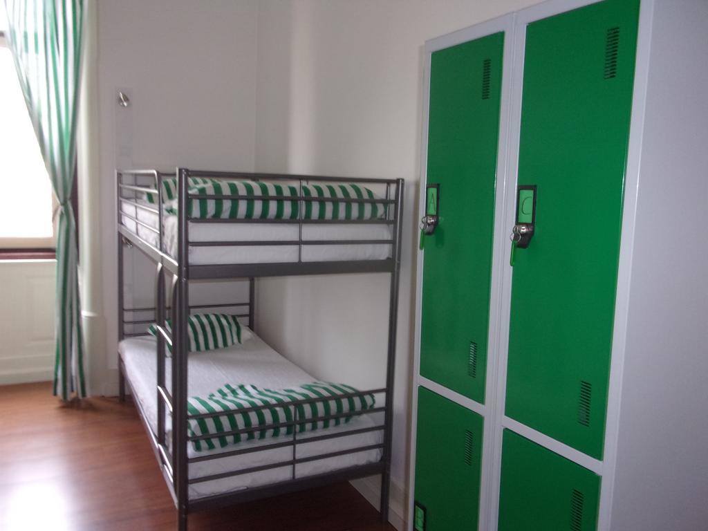 Hostel 402 Figueira da Foz Bagian luar foto